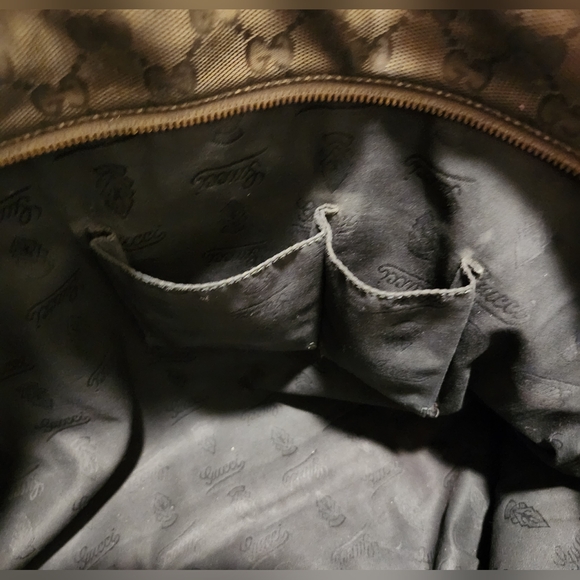 GUCCI Imprime GG Costed Metallic Olive Canvas XL Zip Tote - Picture 10 of 16